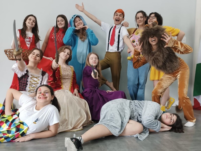 O TEATRO é a arte de interpretar a vida. Seja você ATOR ou AUTOR de sua HISTÓRIA.