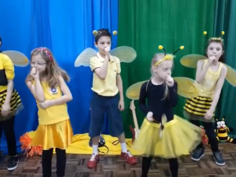 Mostra de trabalhos - 2ª ano A CEJ (Alemão)