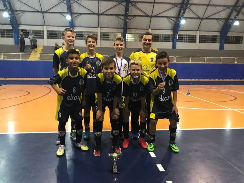 TERCEIRO LUGAR NO CITADINO SUB 12 DE FUTSAL PARA OS GAROTOS DO CEJ/SECEL