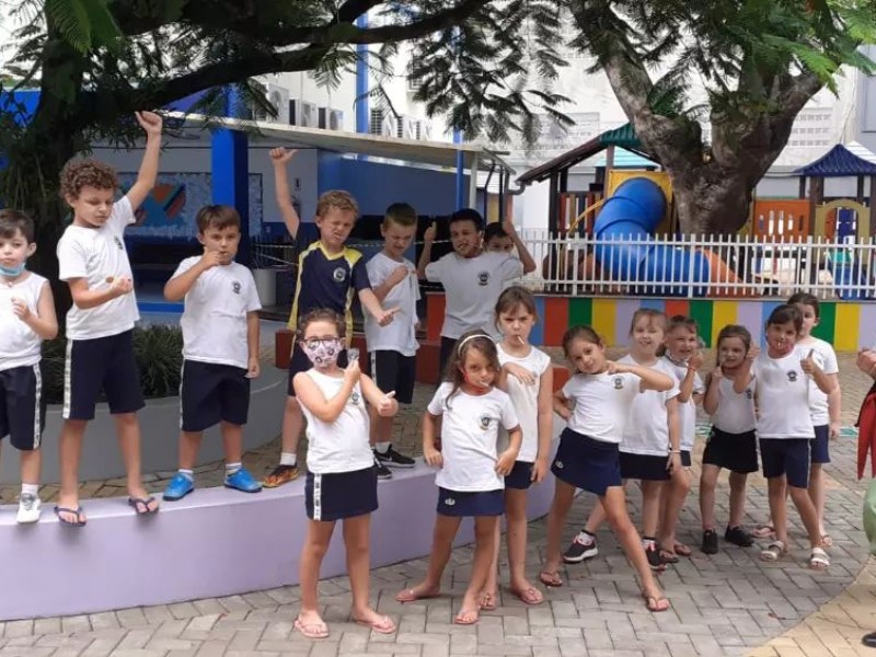 CAÇA AO TESOURO - 1º ano