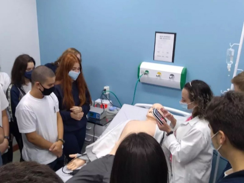 Alunos do Novo Ensino Médio - participaram de uma aula de campo na Faculdade Estácio/IDOMED