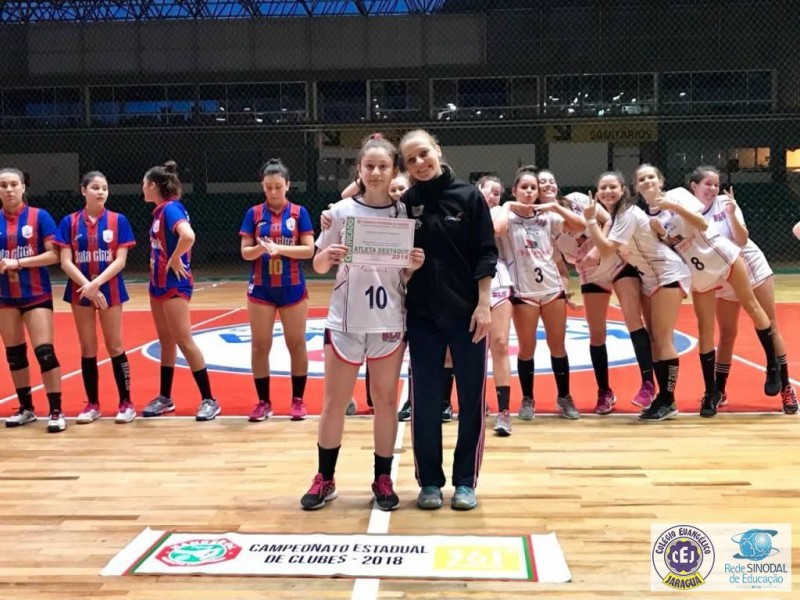 Atleta do CEJ é selecionada pela Confederação Brasileira de Handebol!