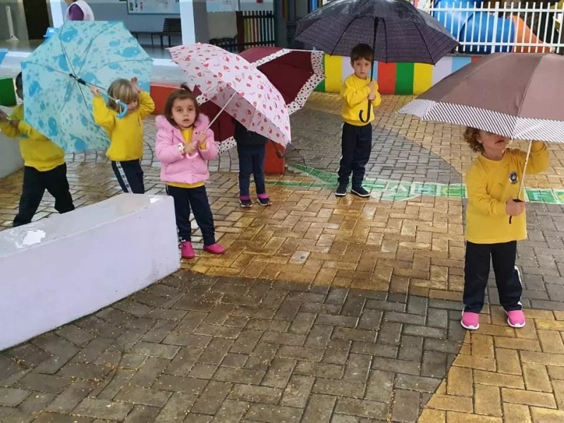 Brincadeiras com o tempo alunos do Infantil 2!