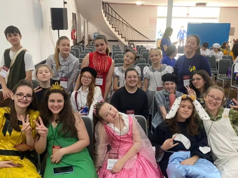 No dia 07/10 o grupo CEJ Teatral participou com muito entusiasmo  da INTESI