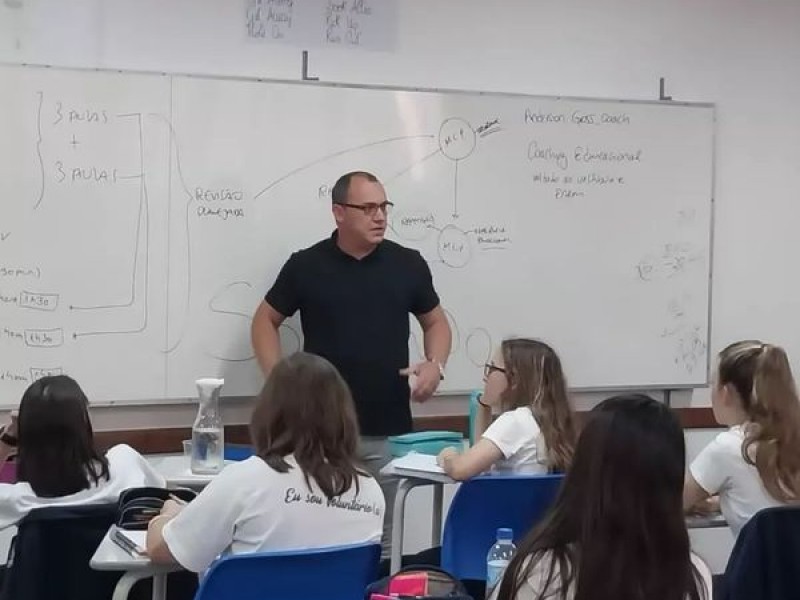 Terceirao recebe palestra de coach sobre autodesenvolvimento