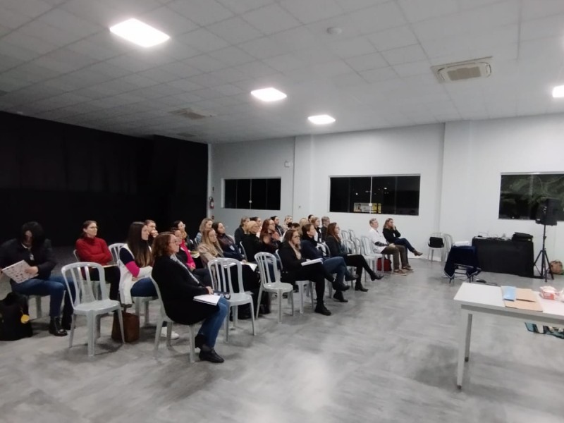 Palestra de Primeiros Socorros Básicos com os professores do CEJ